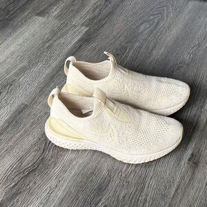 Nike Cream Athletic Shoes